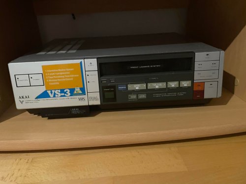 Akai VS-3 VHS képmagnó