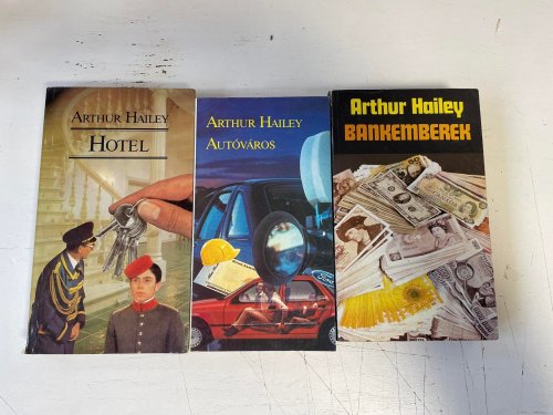 Arthur Hailey könyvek