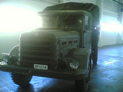 Csepel D-352 katonai teherautó