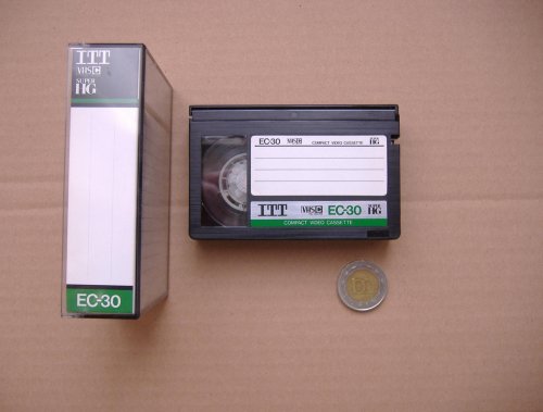 VHS-C Kazetta