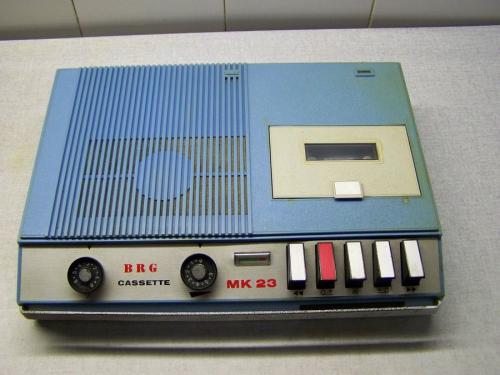 BRG MK 23 magnetofon kék