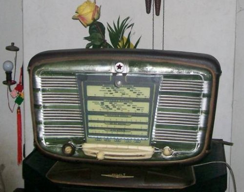 Zvezda54 elktroncsöves szovjet rádió