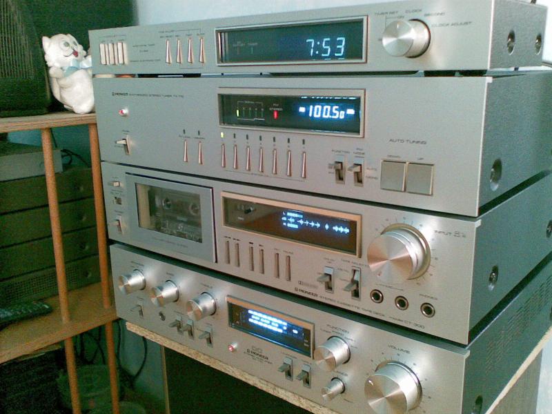 Pioneer 710.1.jpg