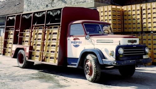Pepsi-Cola teherautó