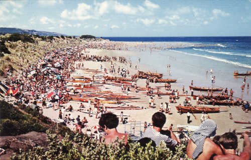 Mesterszörfösök karneválja Ausztráliában