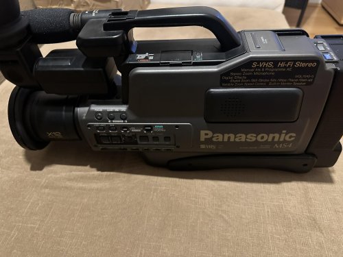 Panasonic MS4 Hi-Fi Stereo VHS kamera